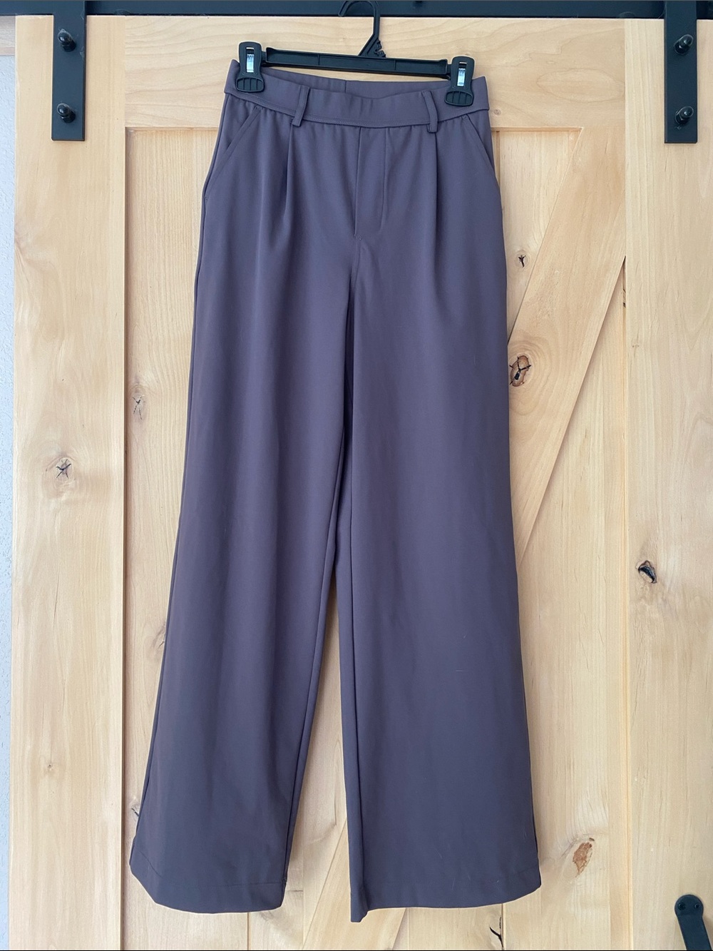 Halara taupe stretch wide leg dress pants CS